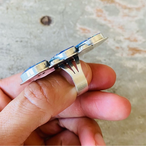 SOLD ♥️ Navajo ♥️ Signed Sterling Silver & Blue Purple Lab Opal Hearts Ring - Picture 5 of 12